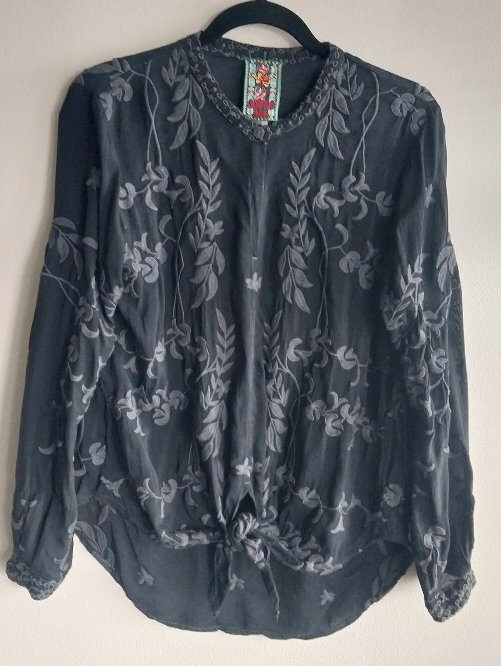 Johnny Was Black & Gray Floral Embroidered Long Sleeve Tie Waist Top